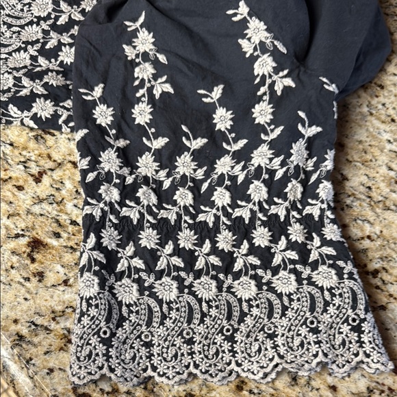 Black Dress with White Floral Embroidery by Ulla Johnson - Picture 6 of 6